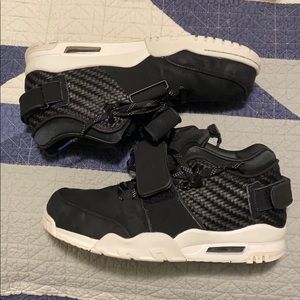 Nike: Air Trainer Victor Cruz